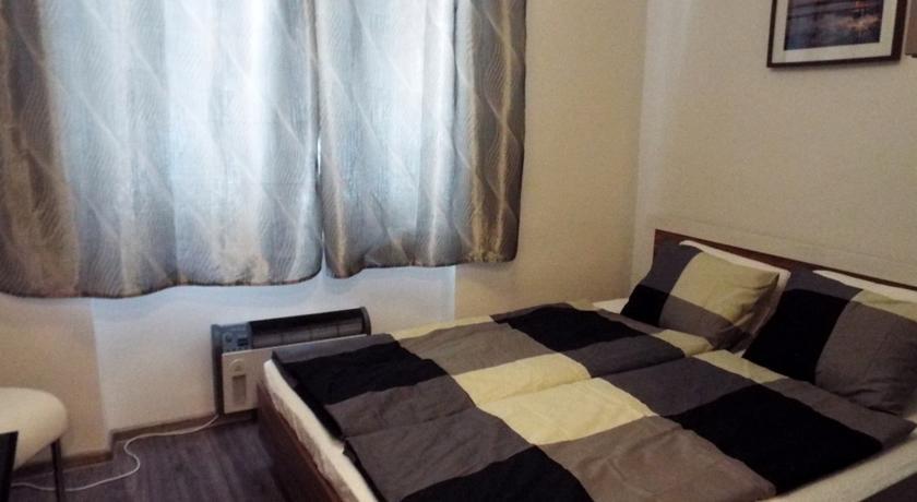 24 Hour-Self Check-In Apartment Namestie Svaeteho Egidia Poprad Rum bild