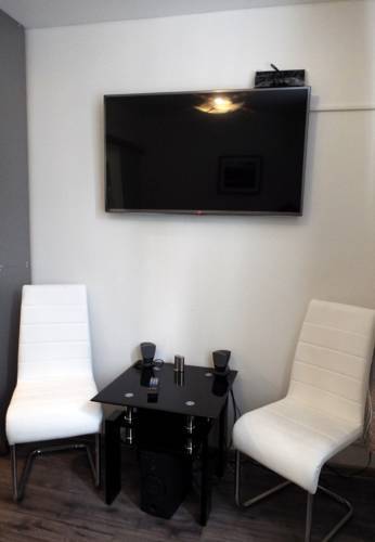 24 Hour-Self Check-In Apartment Namestie Svaeteho Egidia Poprad Rum bild