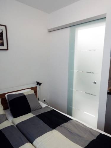 24 Hour-Self Check-In Apartment Namestie Svaeteho Egidia Poprad Rum bild