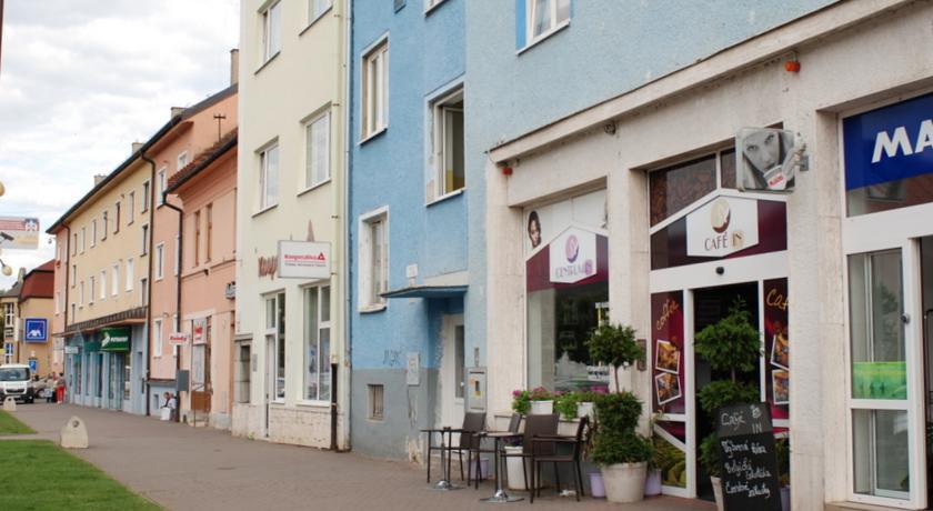 24 Hour-Self Check-In Apartment Namestie Svaeteho Egidia Poprad Rum bild